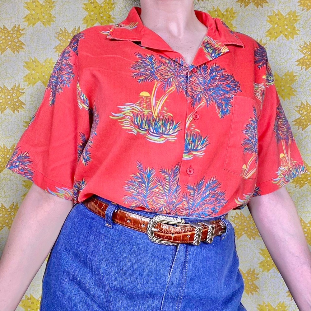 Vintage 80s red sunset button up 🌴